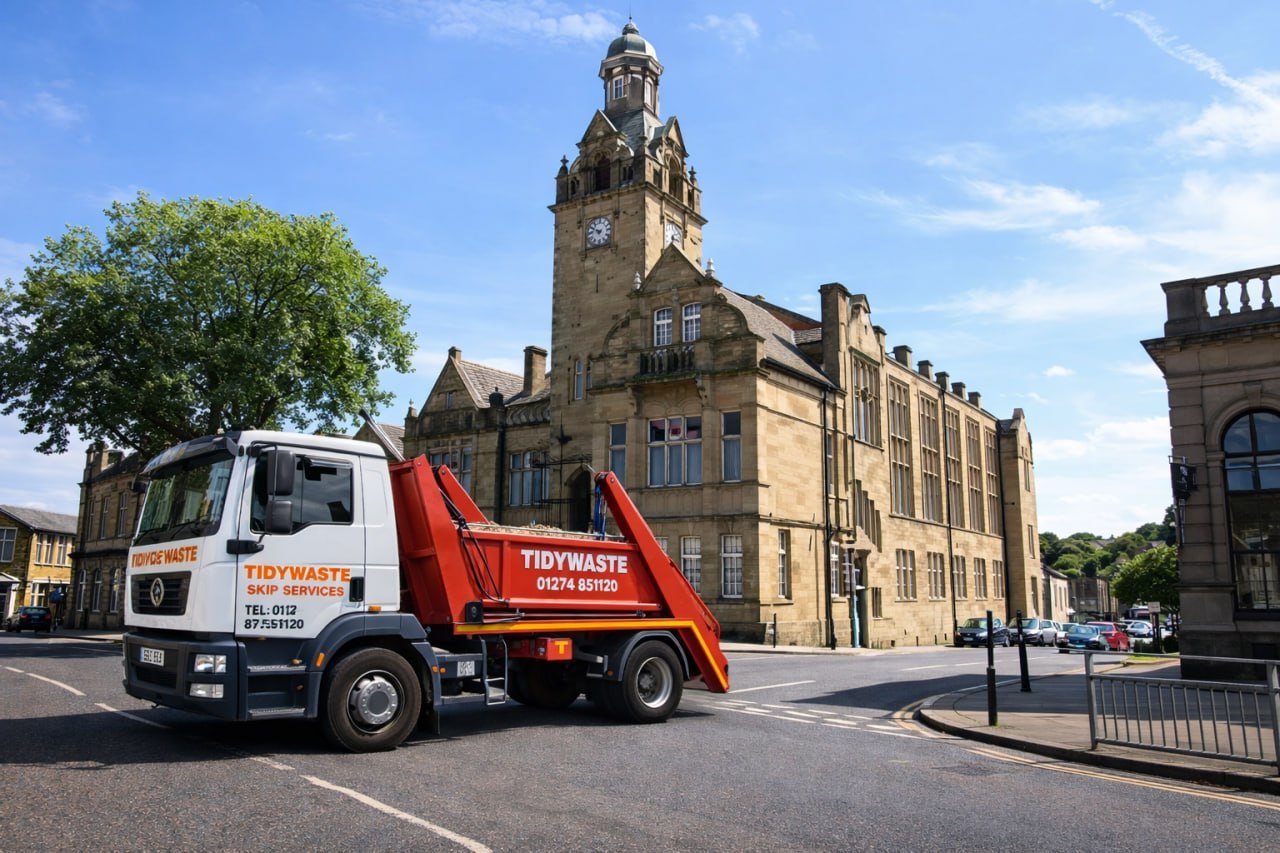 TidyWaste Skip Hire Vehicle next Cleckheaton Town Hall